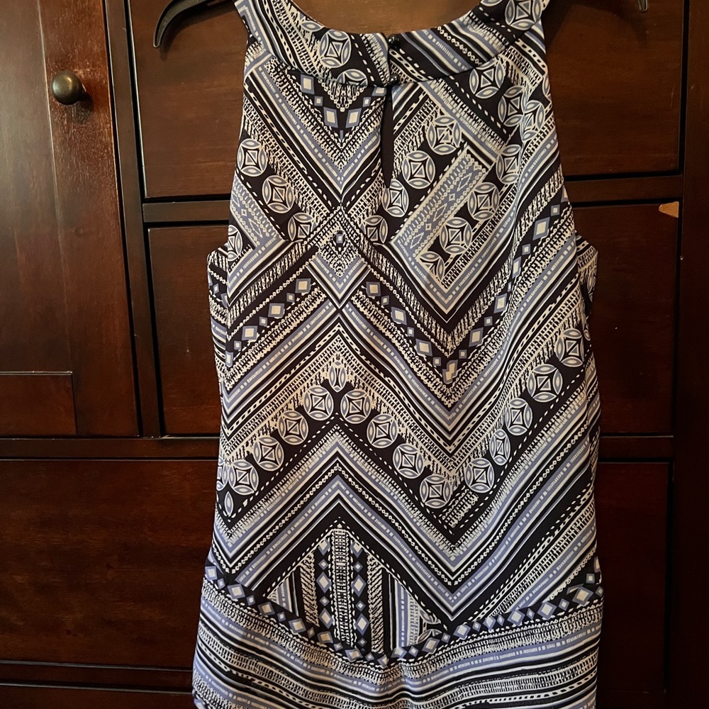 AB Studio Black and White Geometric Tank Top - Picture 2 of 2